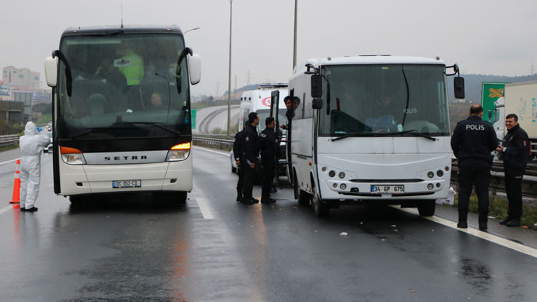 İzin belgeleri bulunmayan otobüsler geri gönderildi