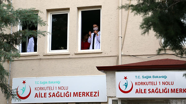 Sağlık çalışanlarına Mehter Takımından moral konseri