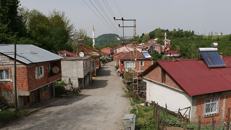 Bir adımla şehir değiştirilen mahallelerin halkını yasak etkilemiyor