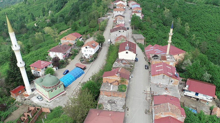 Bir adımla şehir değiştirilen mahallelerin halkını yasak etkilemiyor