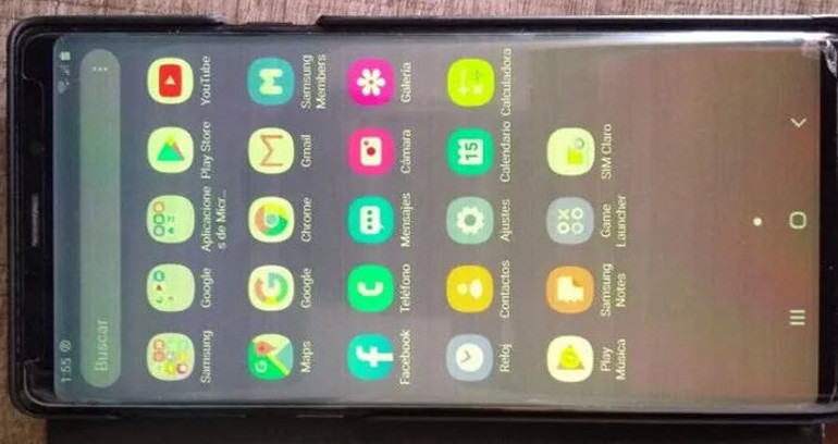 Samsung Galaxy Note 9un ekranında sararma sorunu çıktı