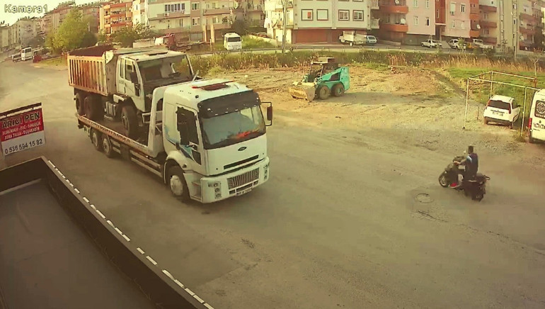 Polisi tehdit etti