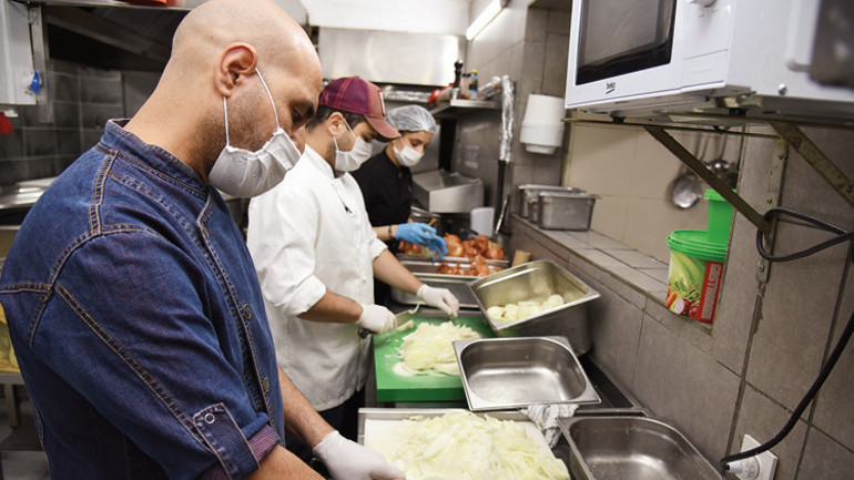 Yardımlaşırken çok güzel oluyorsun Türkiye