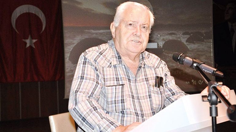 Salda Gölüne ‘ayak bile basmayın’ diyen hoca uyardı: O kum değil..