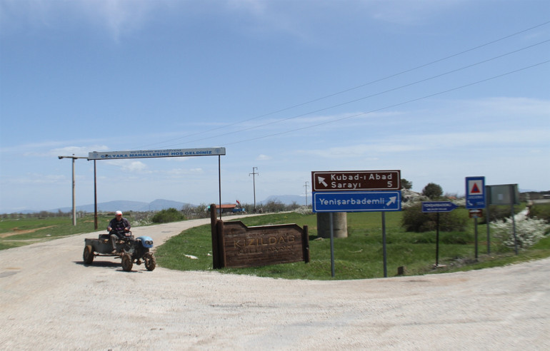 Bu mahallenin sakinleri Konyalı ama hayatları Ispartada geçiyor