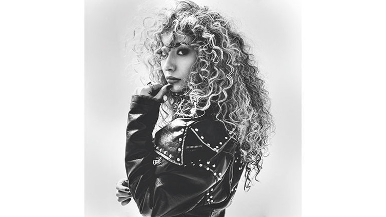 Geleceğin pop yıldızı: Sia