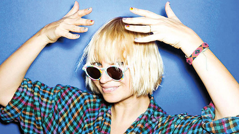 Geleceğin pop yıldızı: Sia