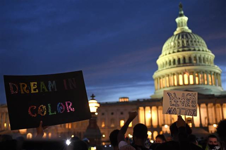 Öfke dinmedi, ABDde olaylar büyüyor... Talimat verildi: 4 saat içinde...