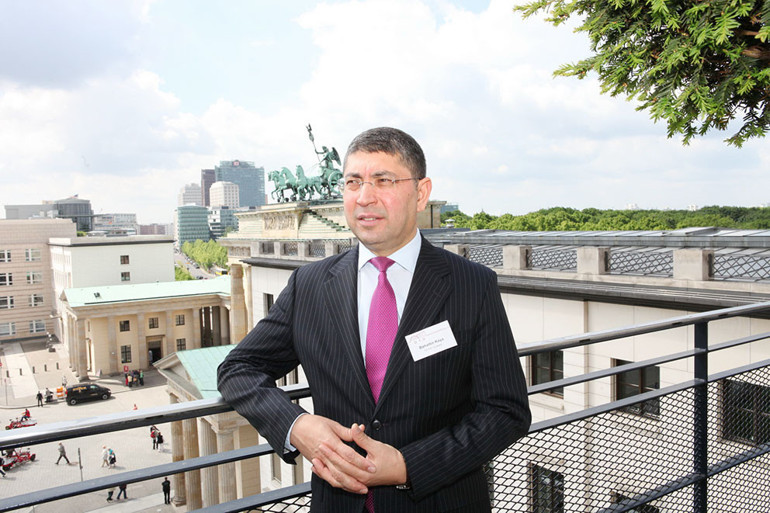 Sayın Maas, kaldırın bu seyahat uyarısını