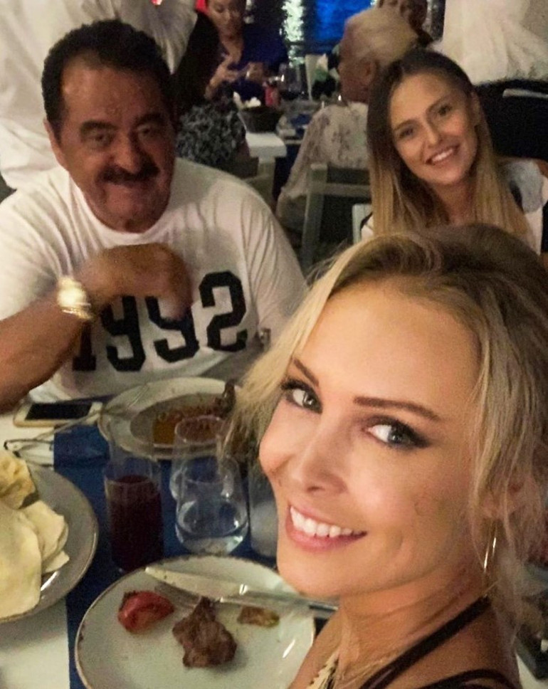 Eski eşiyle tanıştırdı