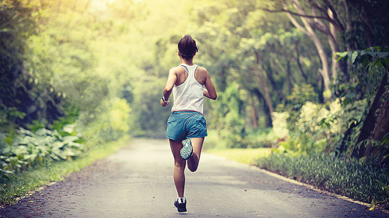 Koşarken maske takmayın, ağaçlık alanları tercih edin