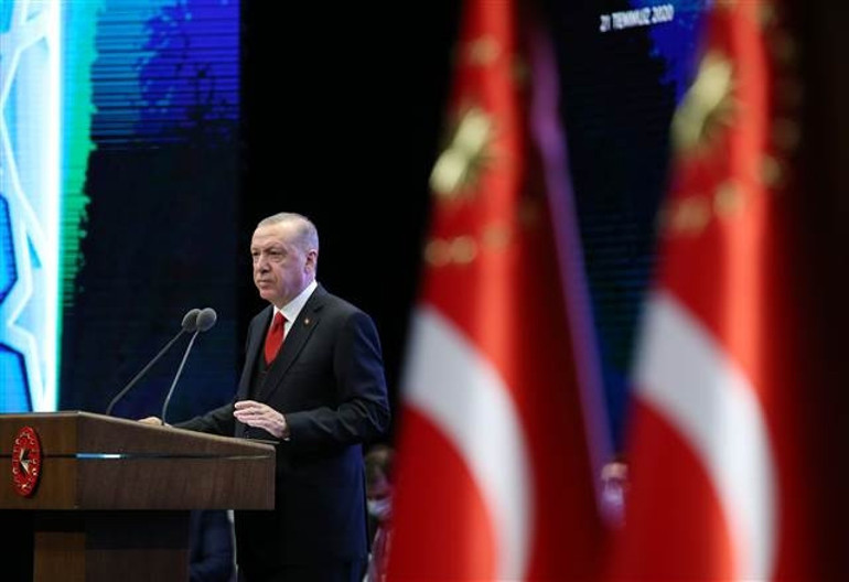 Son dakika... Cumhurbaşkanı Erdoğan: Hakkını söke söke alan bir ülke olarak devam edeceğiz