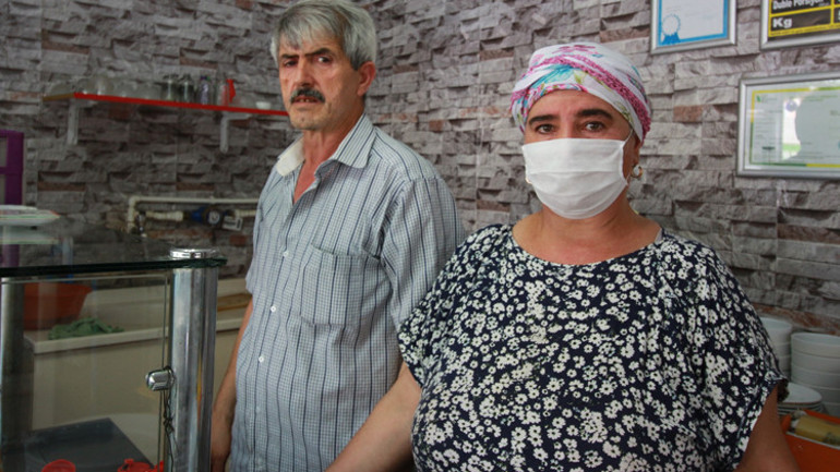 Akıllara durgunluk veren olay Kayıp kızları erkek arkadaşı ile dükkanlarını soydu