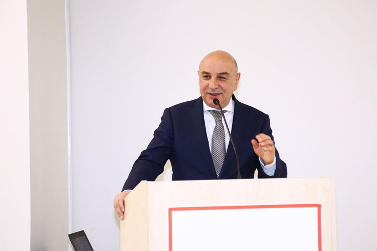 Su yalıtım çalışması devam ediyor