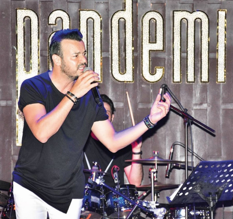 Deha Bilimlier: Bütün sanatçılar evli olmalı