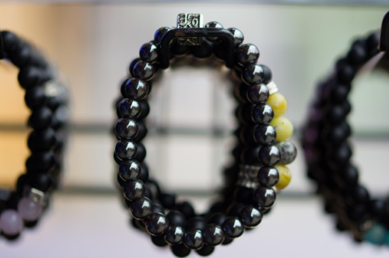 Oltu Taşı Nedir, Nerelerde Ve Nasıl Bulunur Oltu Taşı Nasıl Anlaşılır Özellikleri Ve Faydaları