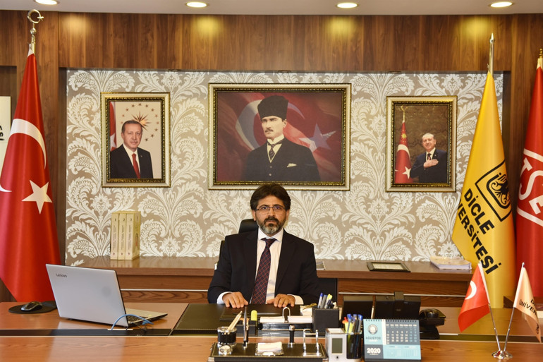 Yeni rektörler görevi devralıyor