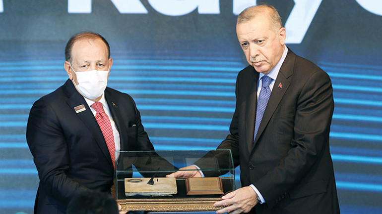 Erdoğan, Türkiye’nin ilk entegre güneş paneli fabrikasının açılışında konuştu: Ekonomide salgın öncesine dönüş