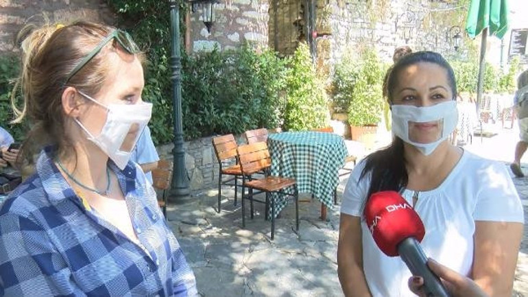 İşitme engelliler için herkes yanında bir ‘şeffaf maske’ bulundursun