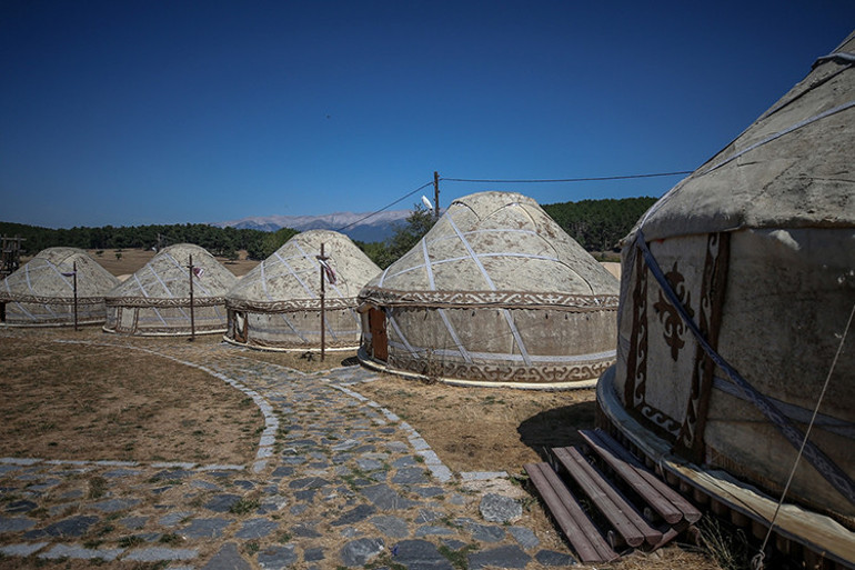 Kocayayladaki otağlar izole tatilin adresi oldu
