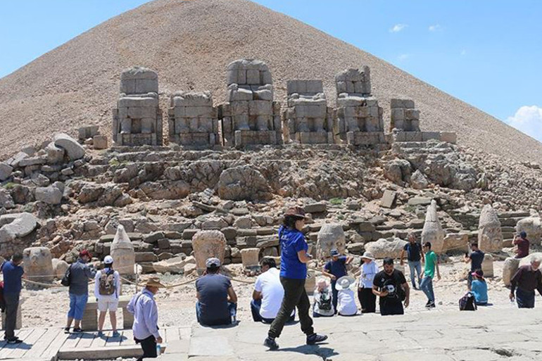 Nemrut Dağı bölgesindeki ören yerleri belgesellerle tanıtılacak