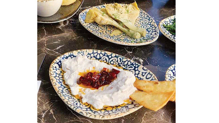 Kaskını takmadan gelene servis yapmıyorlar