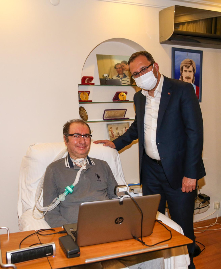 Bakan Kasapoğlundan ALS hastası İsmail Gökçeke ziyaret