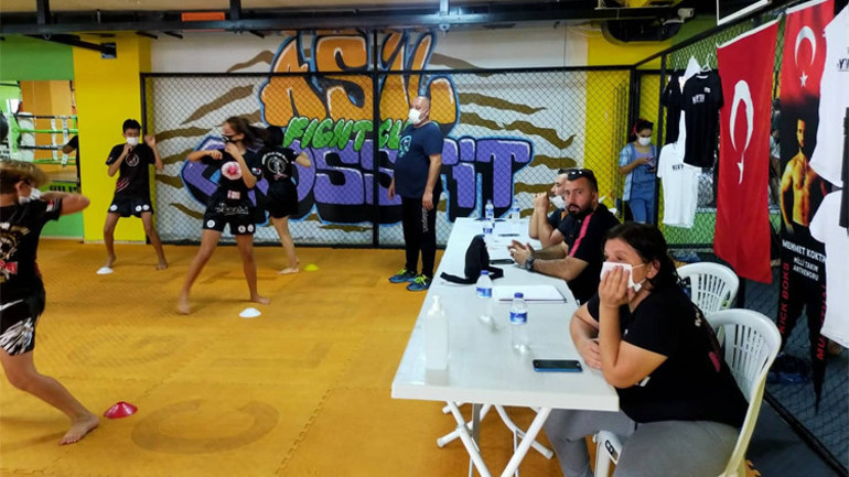 Antalyadaki  Muaythai 10. Khan terfi sınavına yoğun ilgi