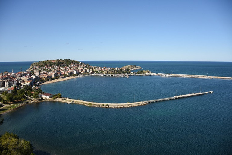 Doğal güzellikleriyle ünlü Amasra salgın sürecinde alternatif rota oldu