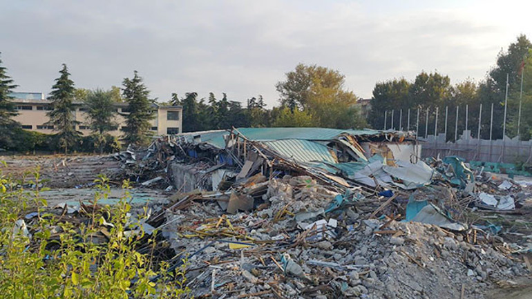 Hatıralar Teker Teker Yerle Yeksan