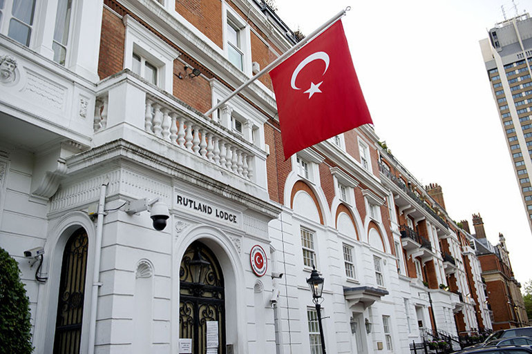Yeni başkonsolostan ilk mesaj: Kapılarımız size her zaman açık