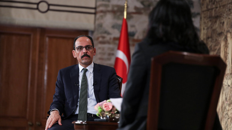 Son dakika... Yunan gazetesinin attığı alçak manşetle ilgili peş peşe sert tepkiler