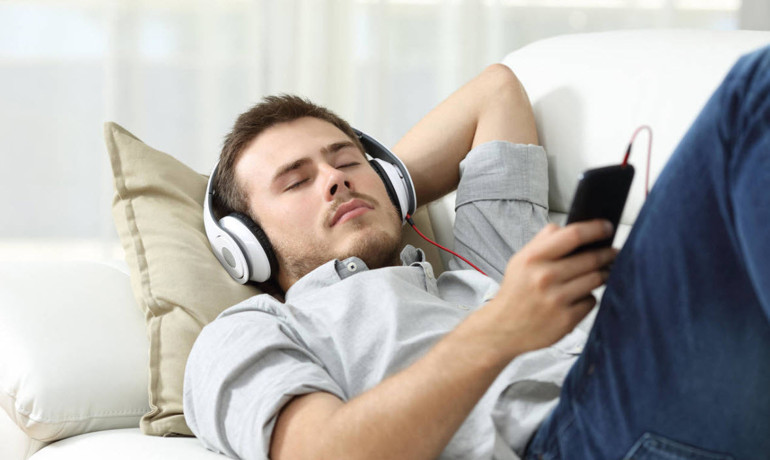 Yüksek kalitede müzik dinlemenin sırrı kulaklık mı, uygulama mı