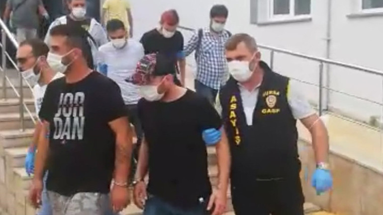 Şeytani plan Gasp edip hamama götürdüler...