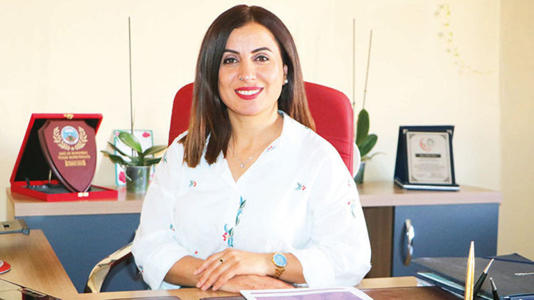 Kendi hikâyemle çıktığım bu yolda Yüksekova’da kadın hareketini başlattığım için gururluyum