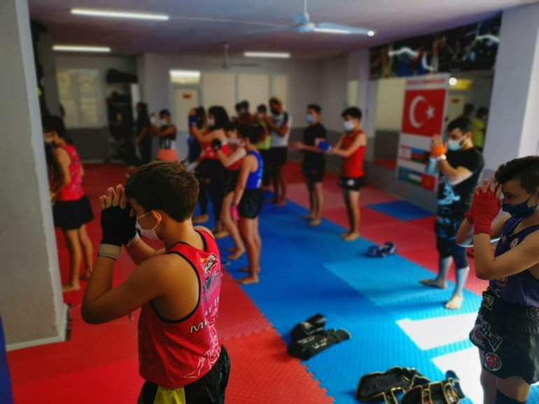 Muaythai 10.Khana geçiş sınavı İzmirde yapıldı