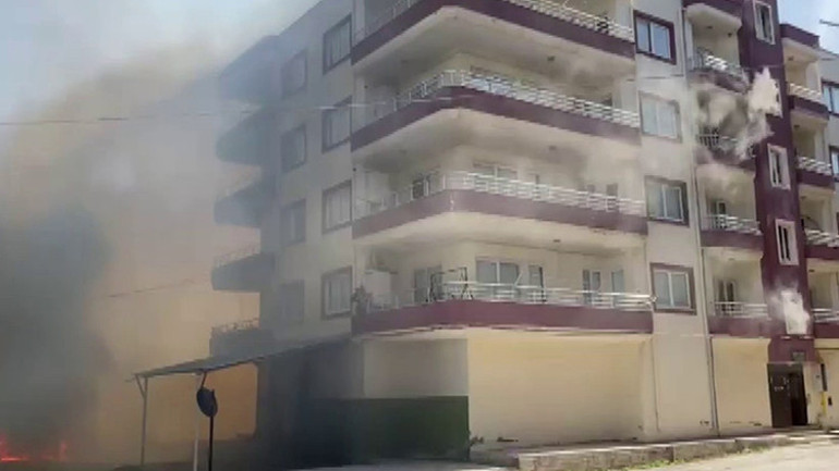 Son dakika haberi: Hatayda büyük yangın… Bakan Pakdemirliden flaş sözler: Tahliyesini istedik