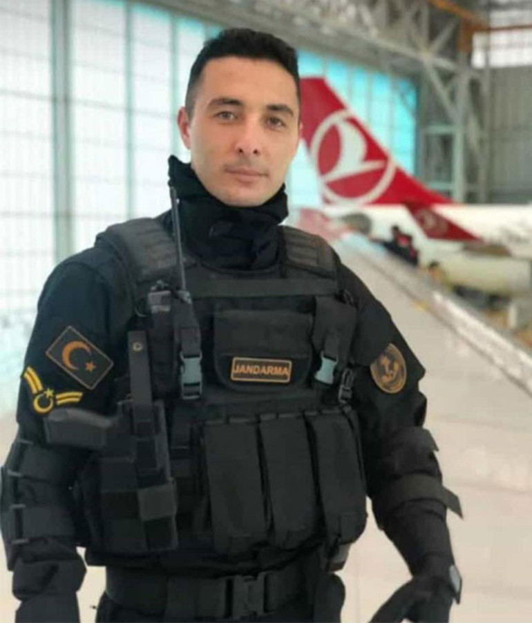 Şehit Astsubay Emre Dokumacı, son yolculuğuna uğurlandı