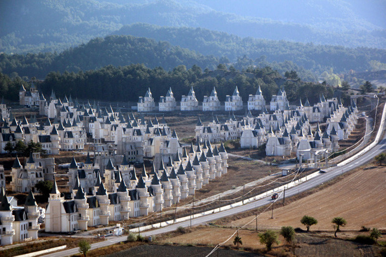 Son dakika... Şato evlerle gündeme gelmişti Çok konuşulan şirketten yeni karar: Başvurdu
