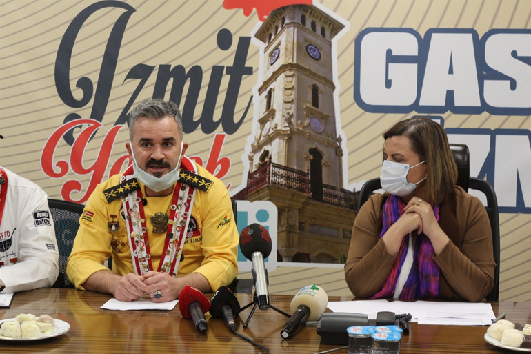 İzmitte dünyanın en büyük simidi için rekor hazırlıkları başladı