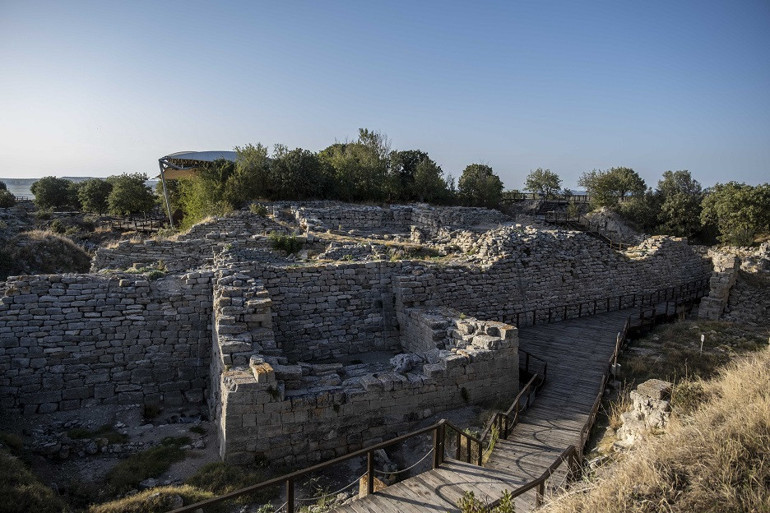 Troyalılar bu köylerde yaşıyor... Troya Savaşı’nın yaşandığı Etnoköy Çıplak ve Arkeoköy Tevfikiye