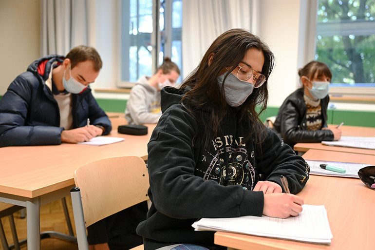Eyaletlere göre yeni korona kuralları: Cezalar cep yakıyor