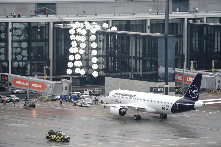 BER Havalimanı nihayet açıldı