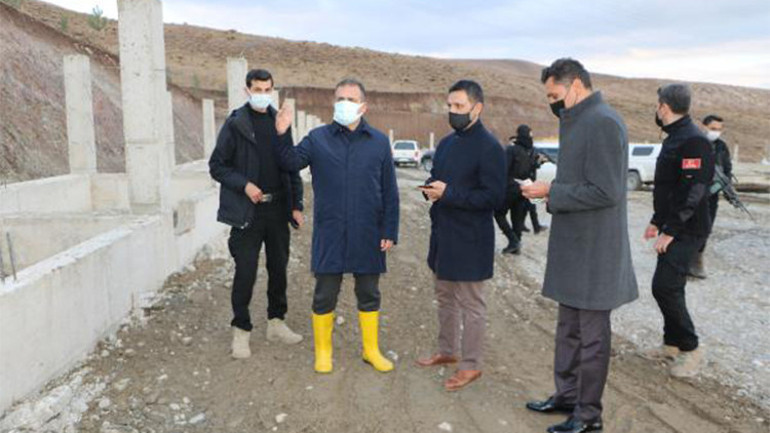 Yüksekovaya sokak hayvanları için 7 bin 500 metrekarelik barınak