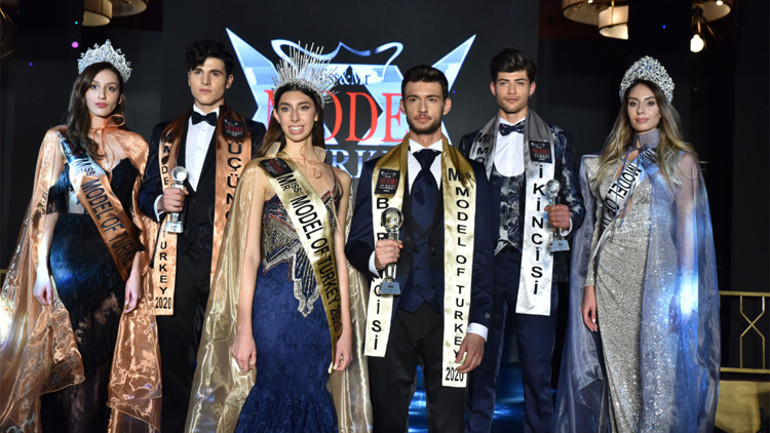 Chicagodan Ceyda Miss Model seçildi