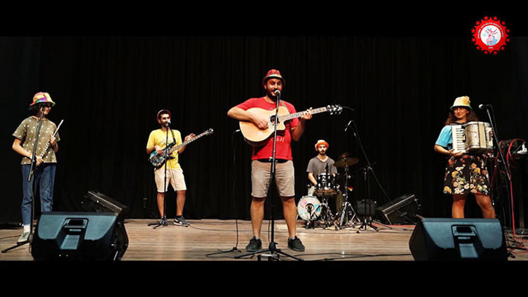 Online festivali 1 milyon kişi izledi