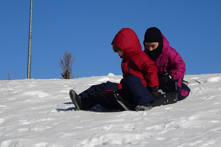 Hala kar yağmayan Uludağda, suni kar sürprizi