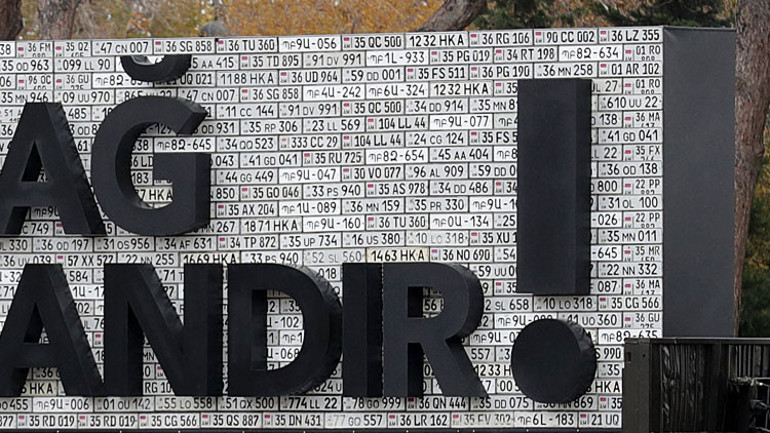 Son dakika haber... Azerbaycandaki törende dikkat çeken detay...