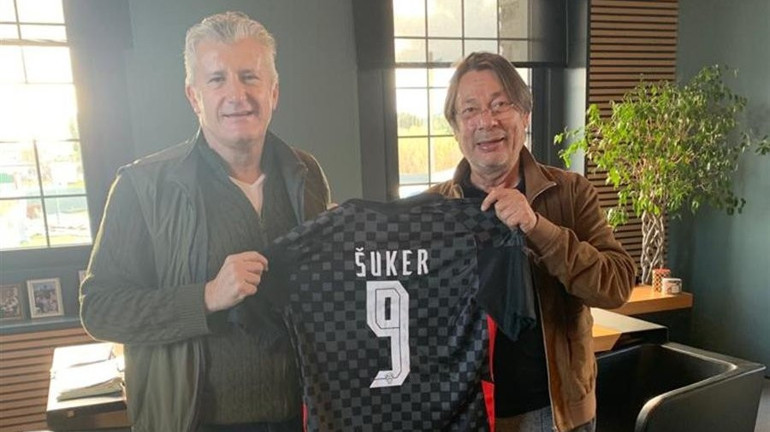 Davor Suker, İzmir’de Ayda Bebekle yakından ilgilendi...