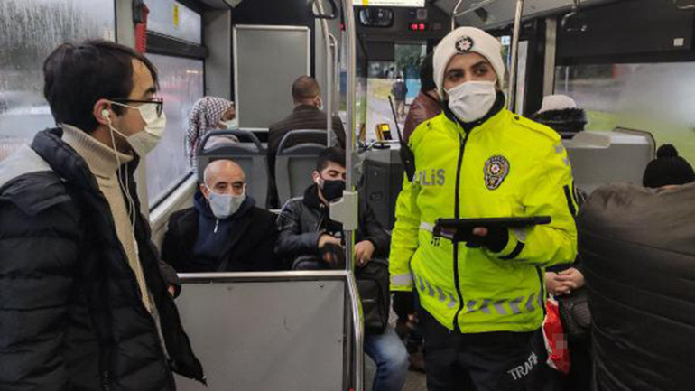 İstanbulda toplu taşıma araçlarında koronavirüs denetimi